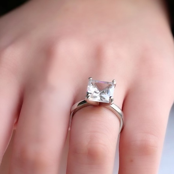 🔥💎New white sapphire sterling silver ring - Picture 3 of 4